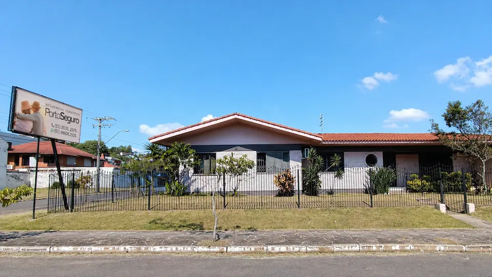 Residentes em convivência no Porto Seguro